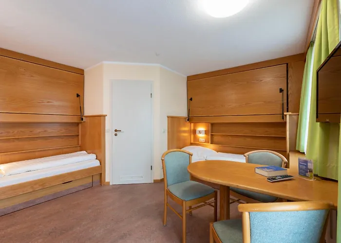 Haus Chiemgau - Kolping-familienhotel * Teisendorf